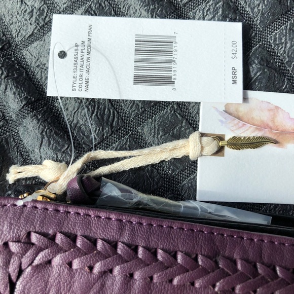 Jessica Simpson Jaclyn Medium Fran Faux Leather Wallet Color Italian Plum NWT - Picture 4 of 12